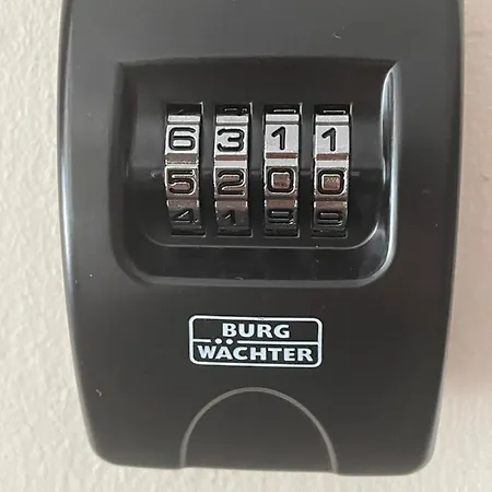 Busic In Apartment Split